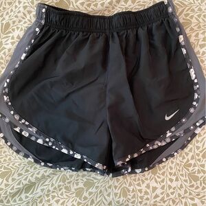 Women’s Nike tempo athletic shorts with floral detail